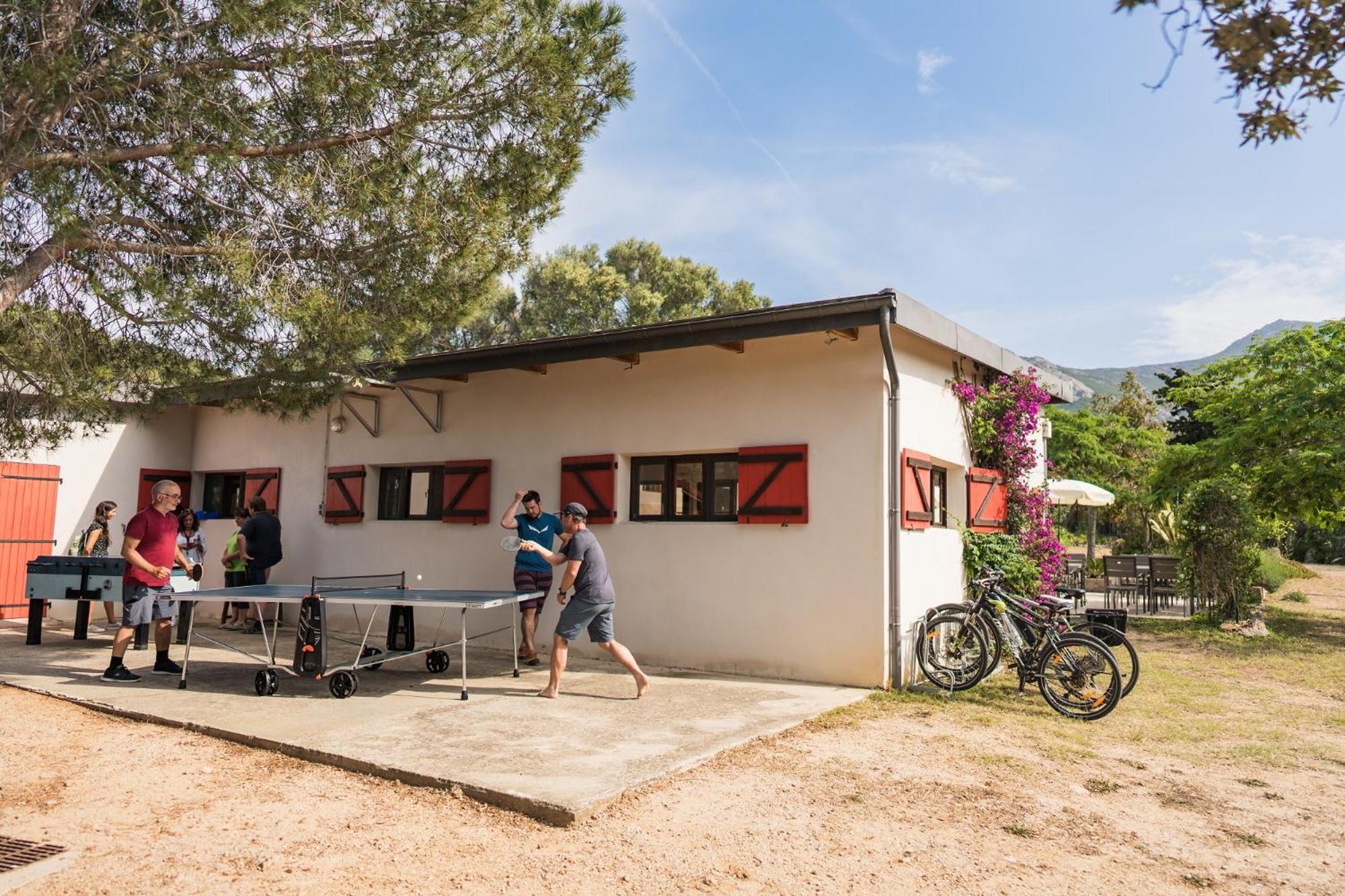 Feriendorf La Mora カルヴィ エクステリア 写真